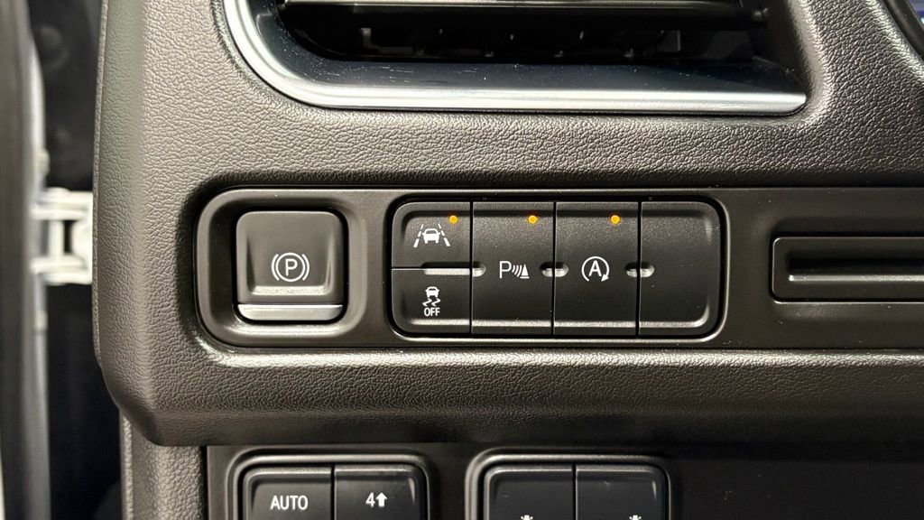 Used 2024 Chevrolet Tahoe LT AWD/4WD image 32
