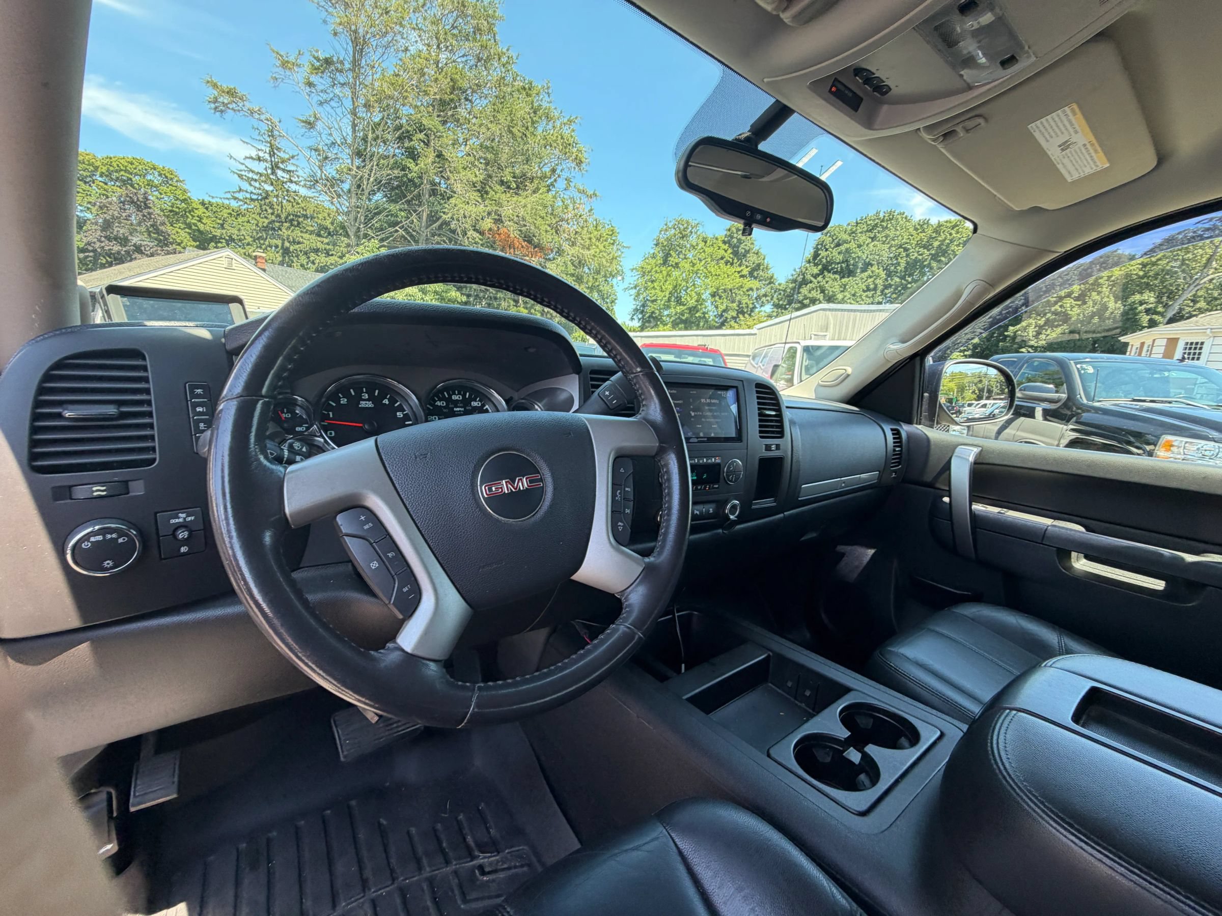 Used 2011 GMC Sierra 1500 SLE w/ Power Tech Package AWD/4WD image 13