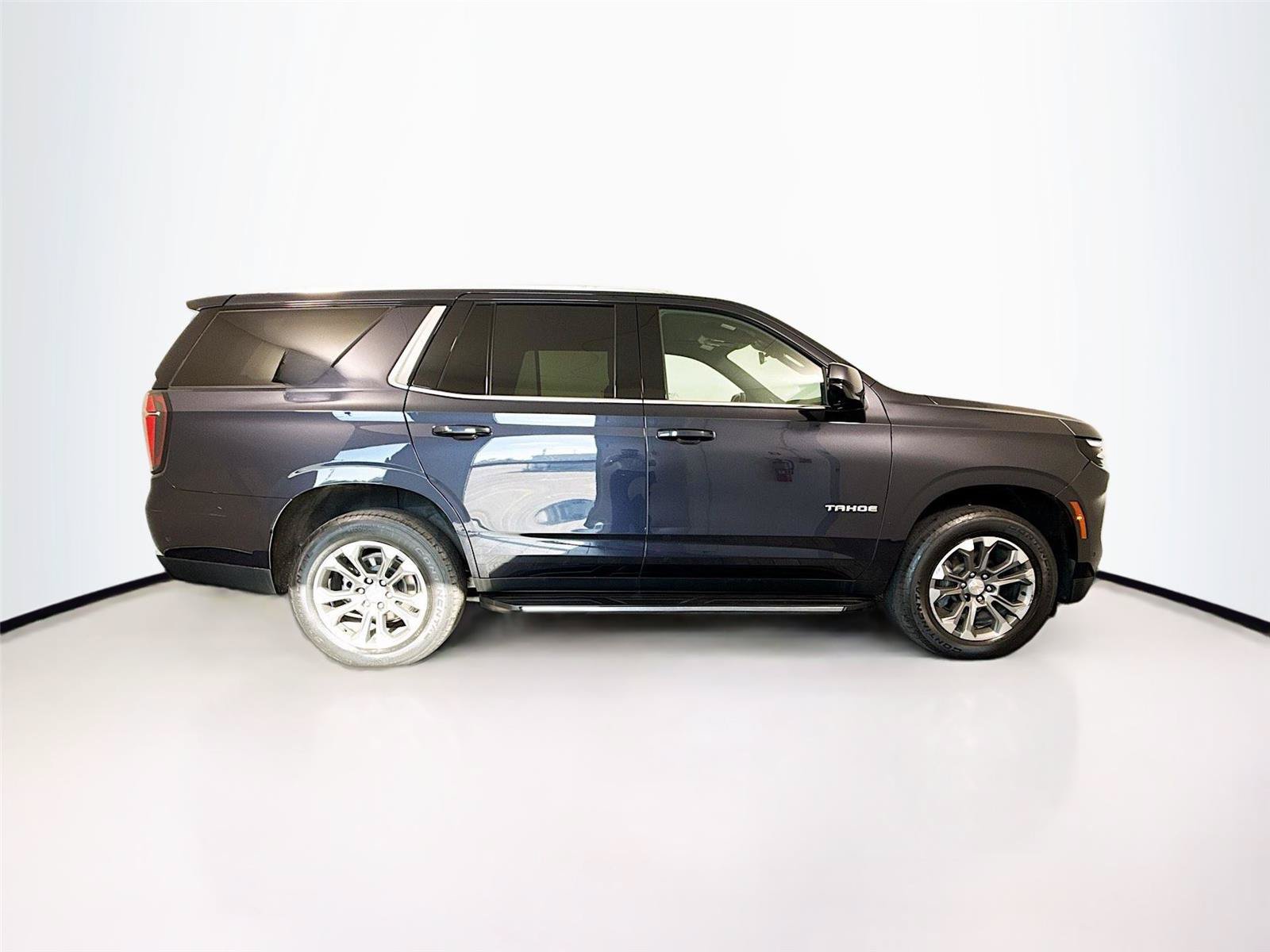 Used 2025 Chevrolet Tahoe LS RWD image 36