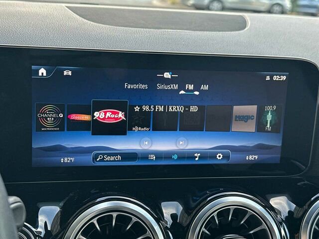 Used 2025 Mercedes-Benz GLA 250 image 23