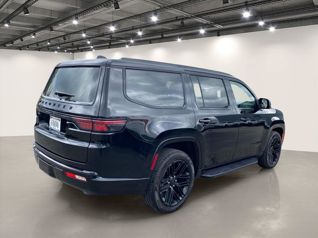 Used 2024 Jeep Wagoneer Series II w/ Convenience Group I AWD/4WD image 7