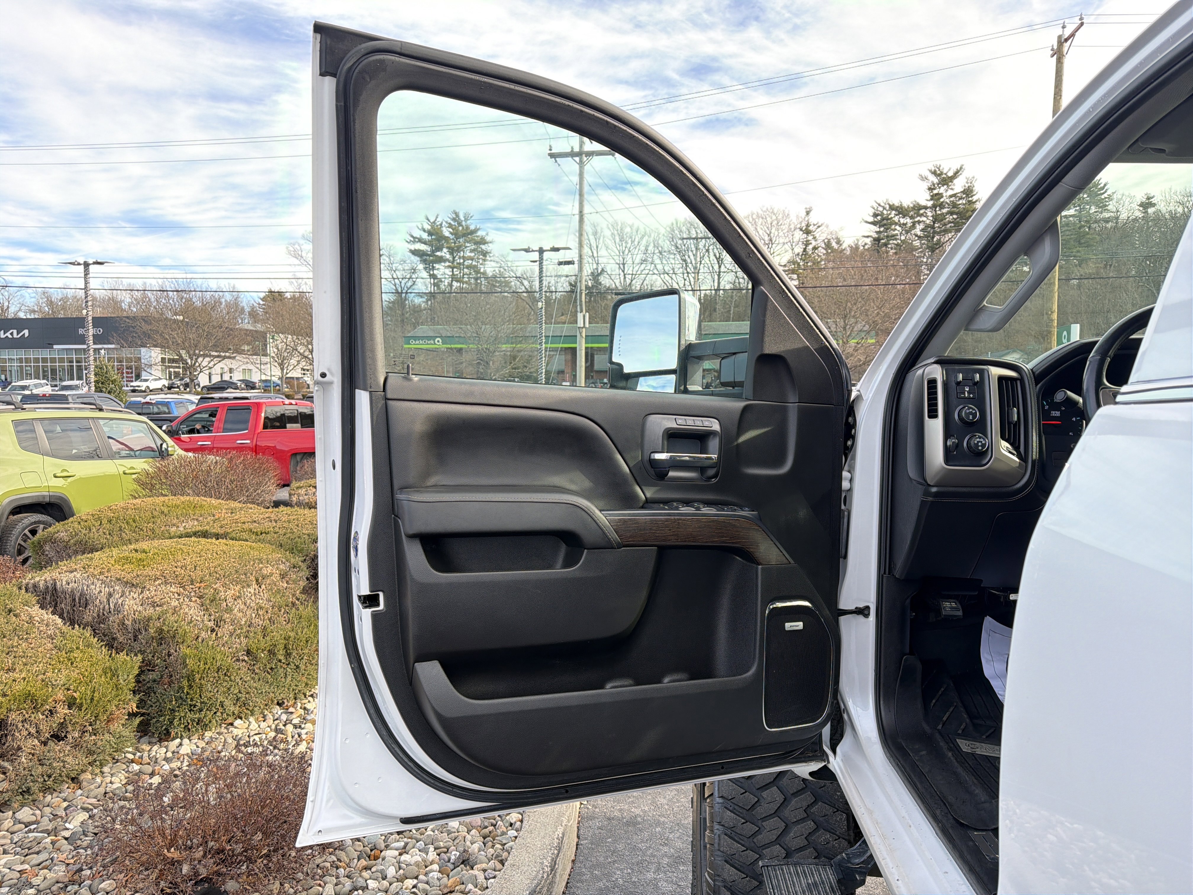 Used 2019 GMC Sierra 2500 Denali w/ Duramax Plus Package image 10