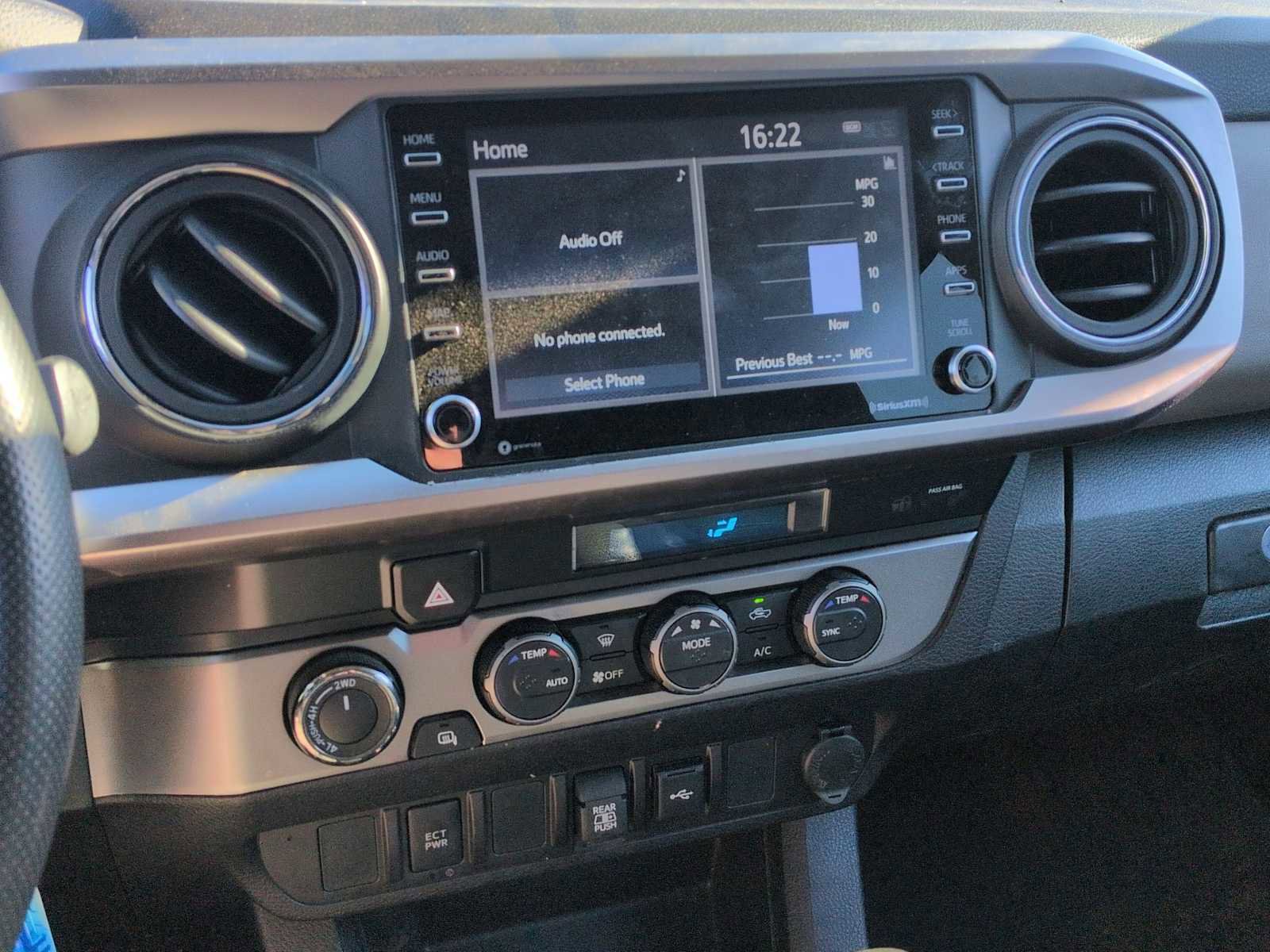 Used 2022 Toyota Tacoma 4x4 Double Cab image 14