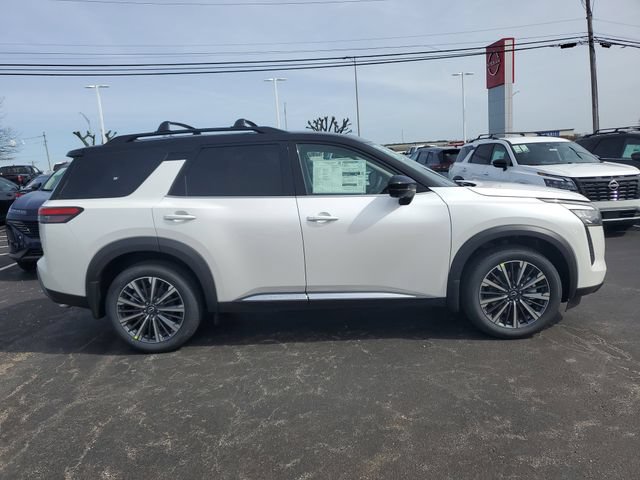 New 2026 Nissan Pathfinder Platinum AWD/4WD image 8