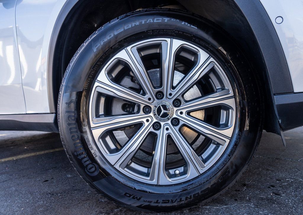 Used 2023 Mercedes-Benz GLC 300 4MATIC w/ Pinnacle Trim Package image 32