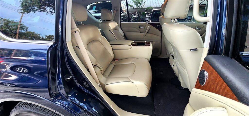Used 2018 INFINITI QX80 Signature Edition w/ All Season Package image 24