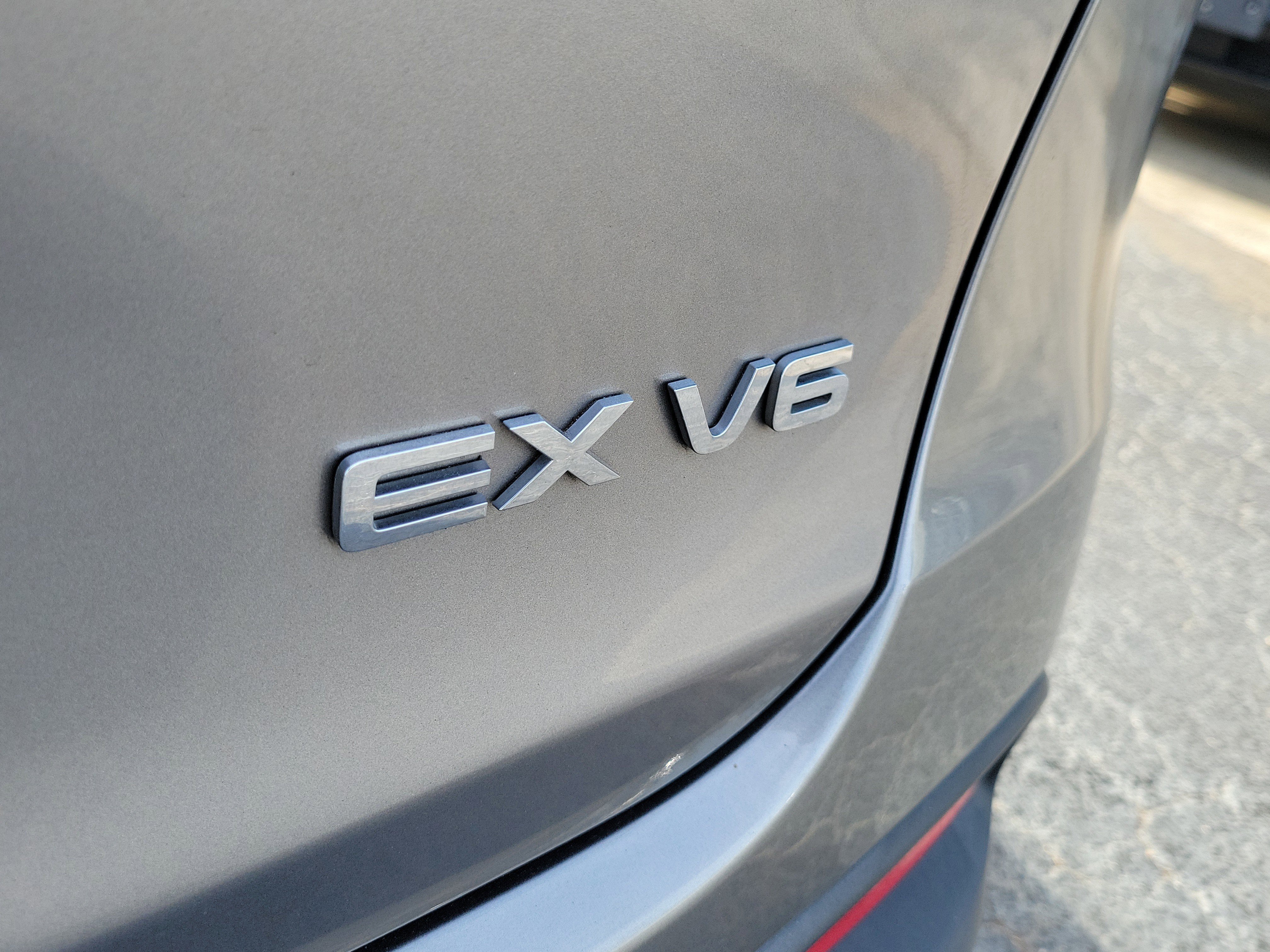 Used 2018 Kia Sorento EX image 8