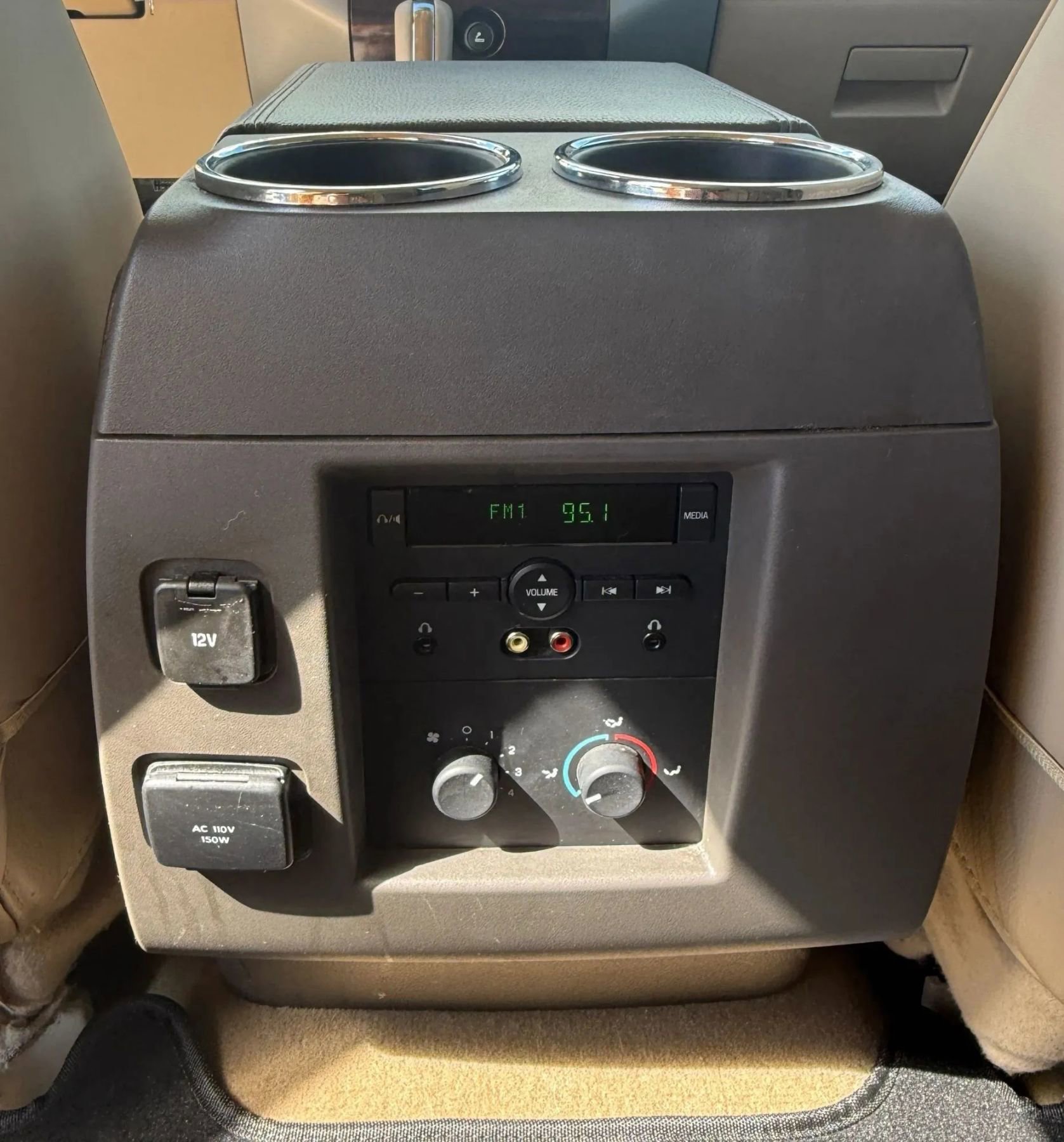 Used 2014 Ford Expedition EL XLT w/ Equipment Group 202A AWD/4WD image 32