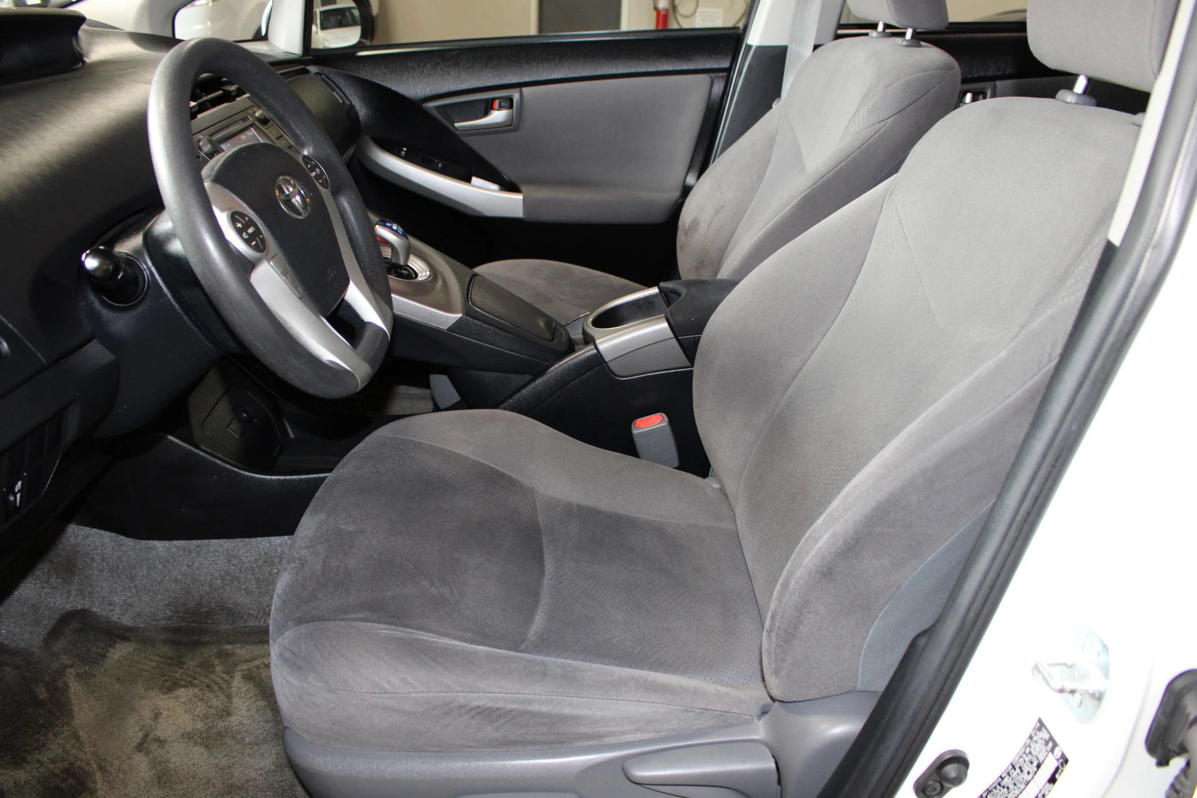 Used 2014 Toyota Prius Two FWD image 22