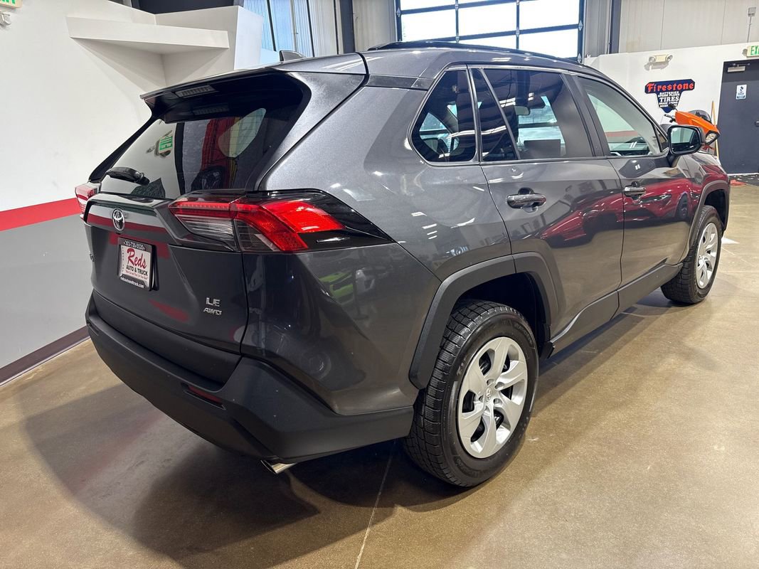 Used 2021 Toyota RAV4 LE AWD/4WD image 17
