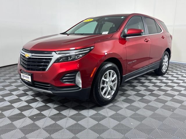 Used 2024 Chevrolet Equinox LT AWD/4WD image 2