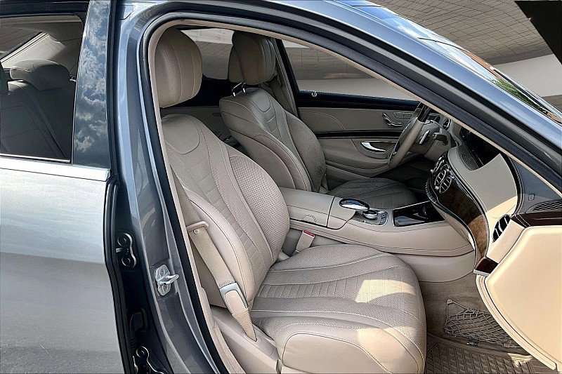 Used 2015 Mercedes-Benz S 550 4MATIC Sedan w/ Sport Package image 7