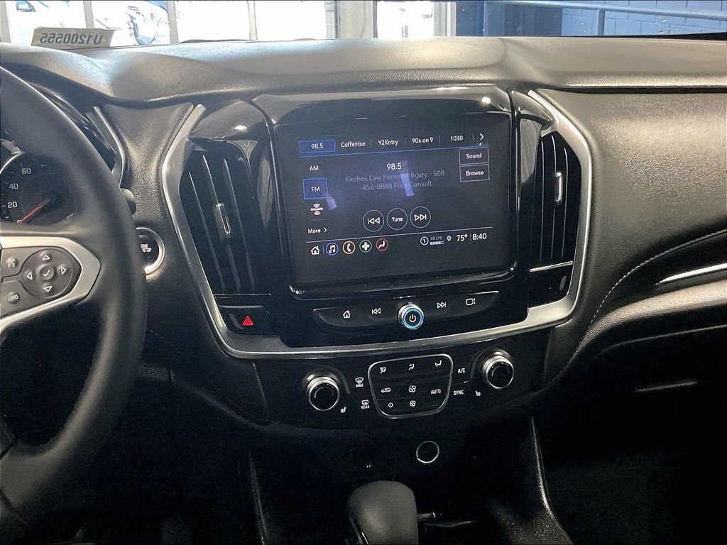 Used 2023 Chevrolet Traverse LT AWD/4WD image 19