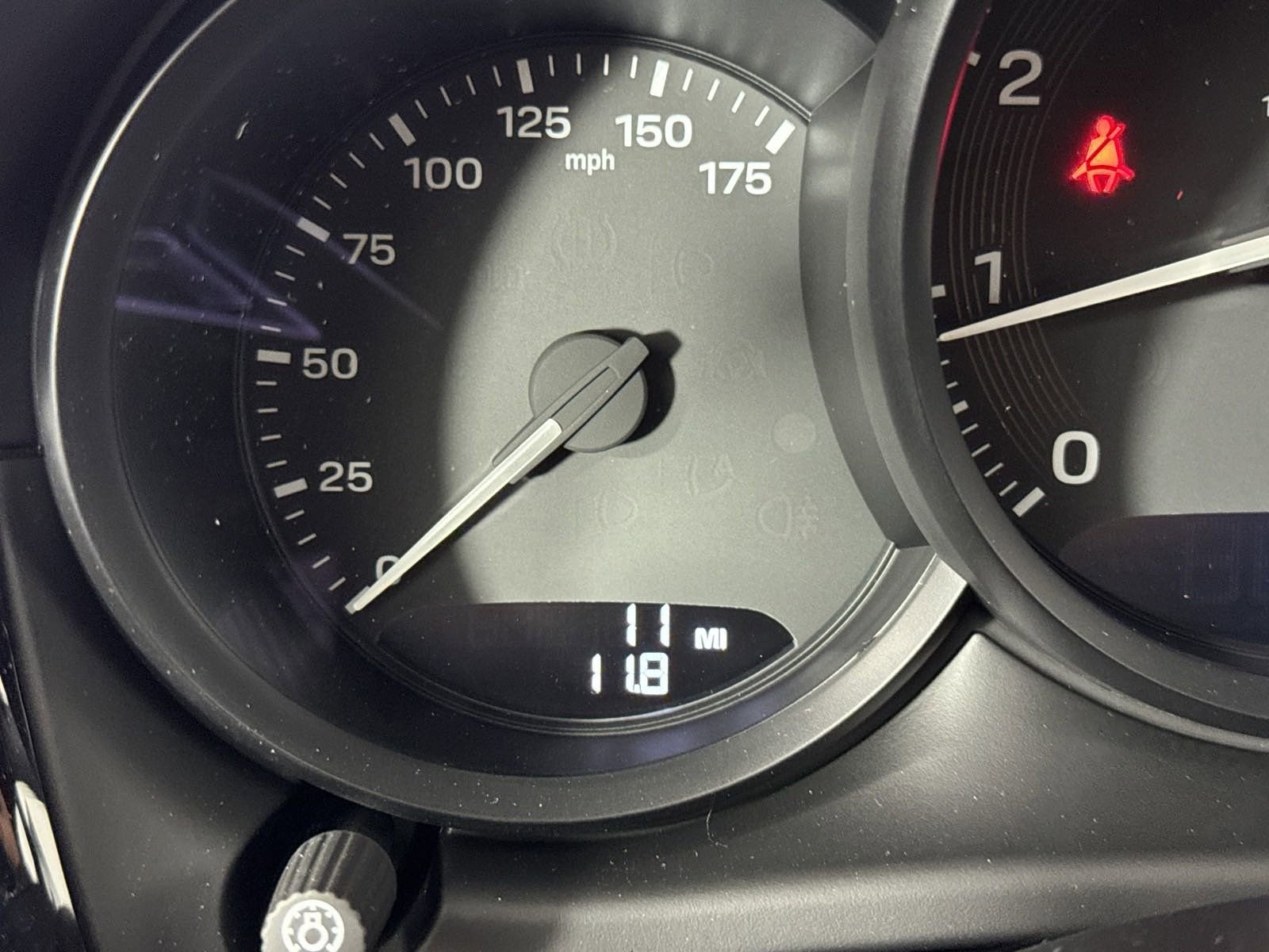 New 2025 Porsche Macan image 17