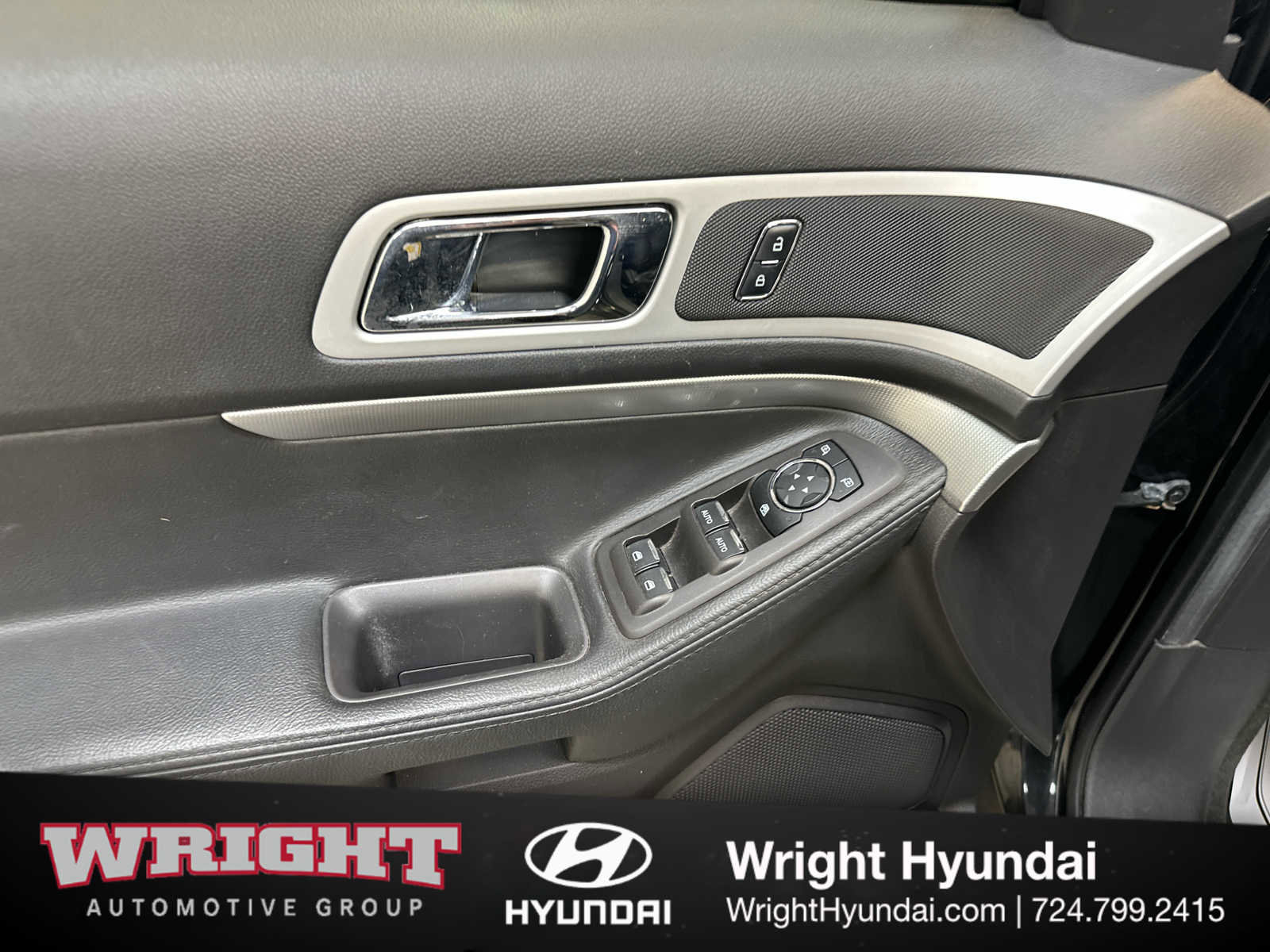 Used 2015 Ford Explorer XLT image 10