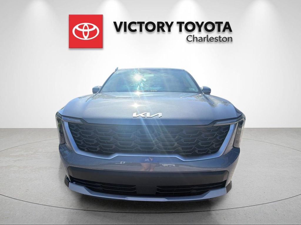 Used 2024 Kia Sorento LX FWD image 8