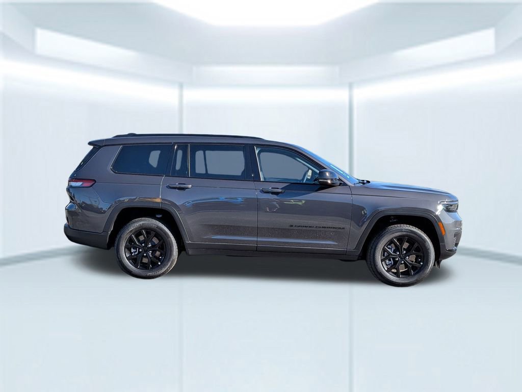 New 2025 Jeep Grand Cherokee L Altitude image 8