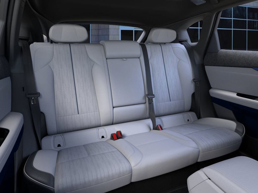 New 2026 Cadillac Optiq Luxury 2 image 17