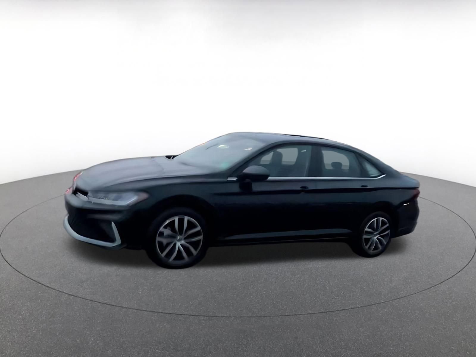 Used 2025 Volkswagen Jetta SE image 8