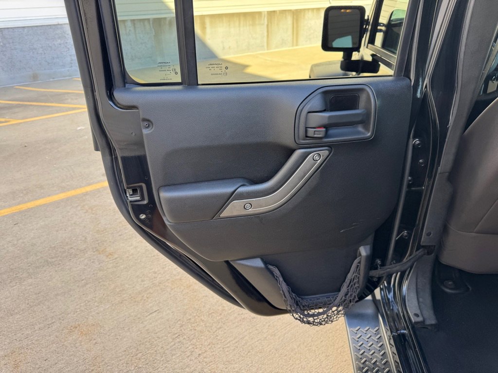Used 2015 Jeep Wrangler Unlimited Sport w/ Quick Order Package 24S AWD/4WD image 20
