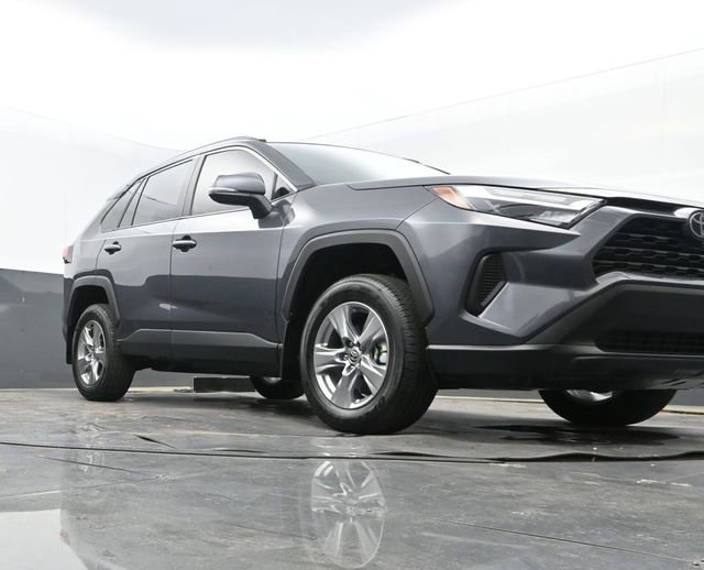 Used 2025 Toyota RAV4 XLE image 25