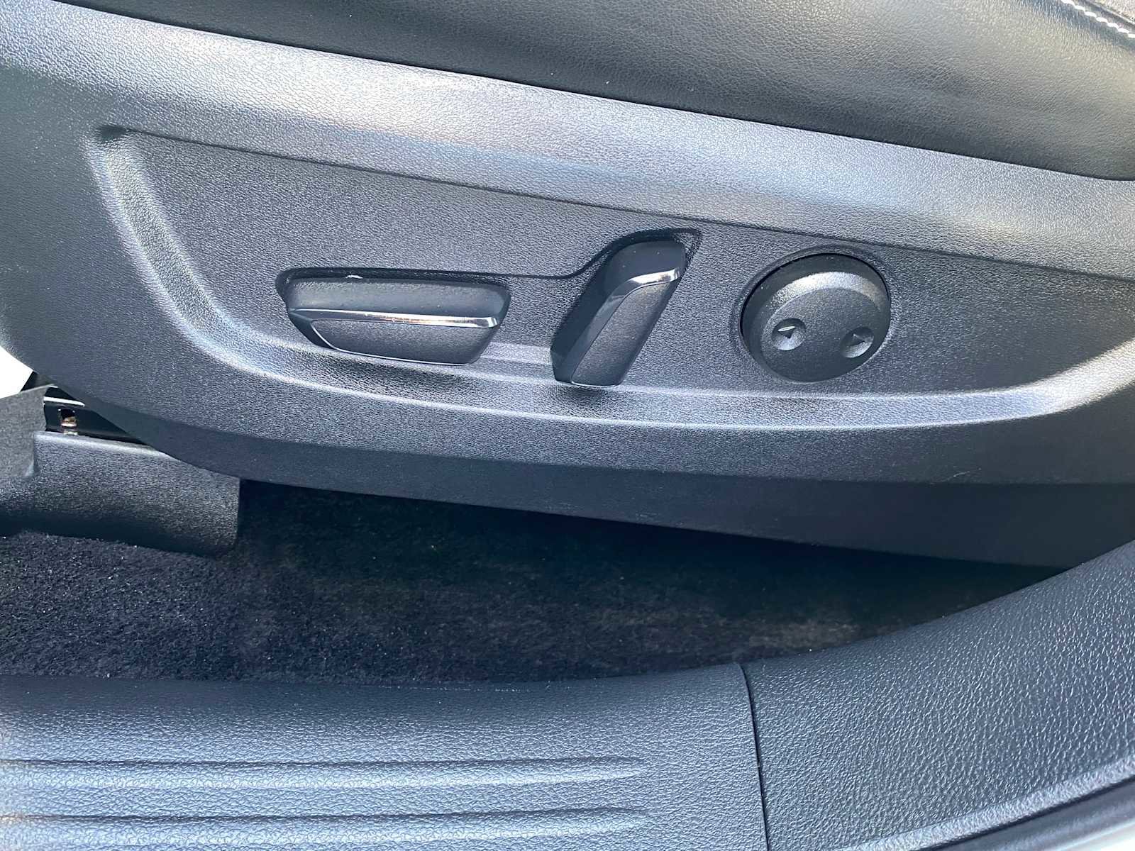 Used 2021 INFINITI QX50 Sensory w/ Cargo Package image 20