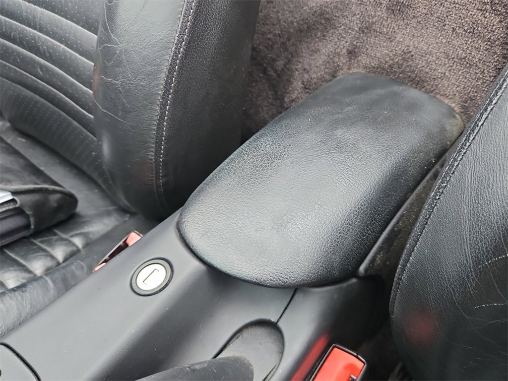 Used 2000 Porsche Boxster image 10