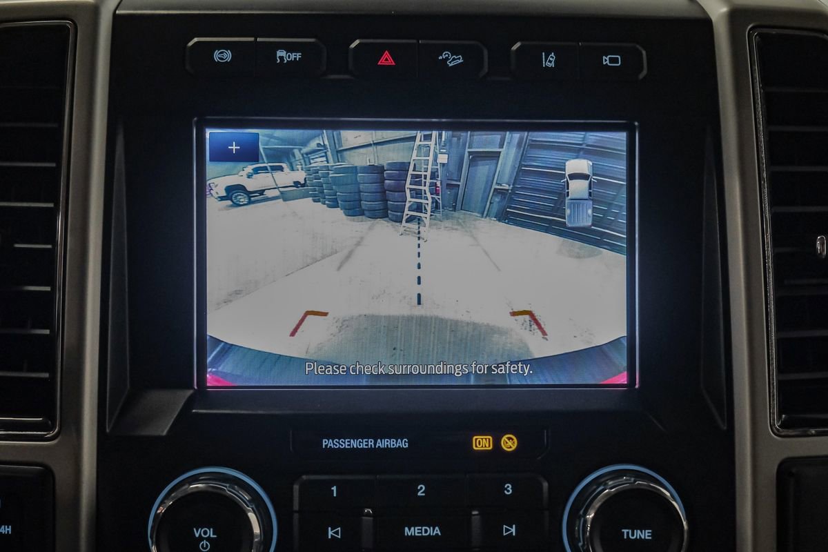 Used 2020 Ford F250 Lariat w/ Lariat Ultimate Package AWD/4WD image 21