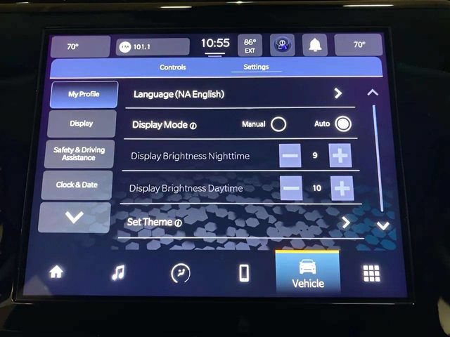 Used 2024 Jeep Grand Cherokee Laredo RWD image 43