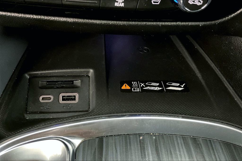 Used 2024 Buick Enclave Premium image 32