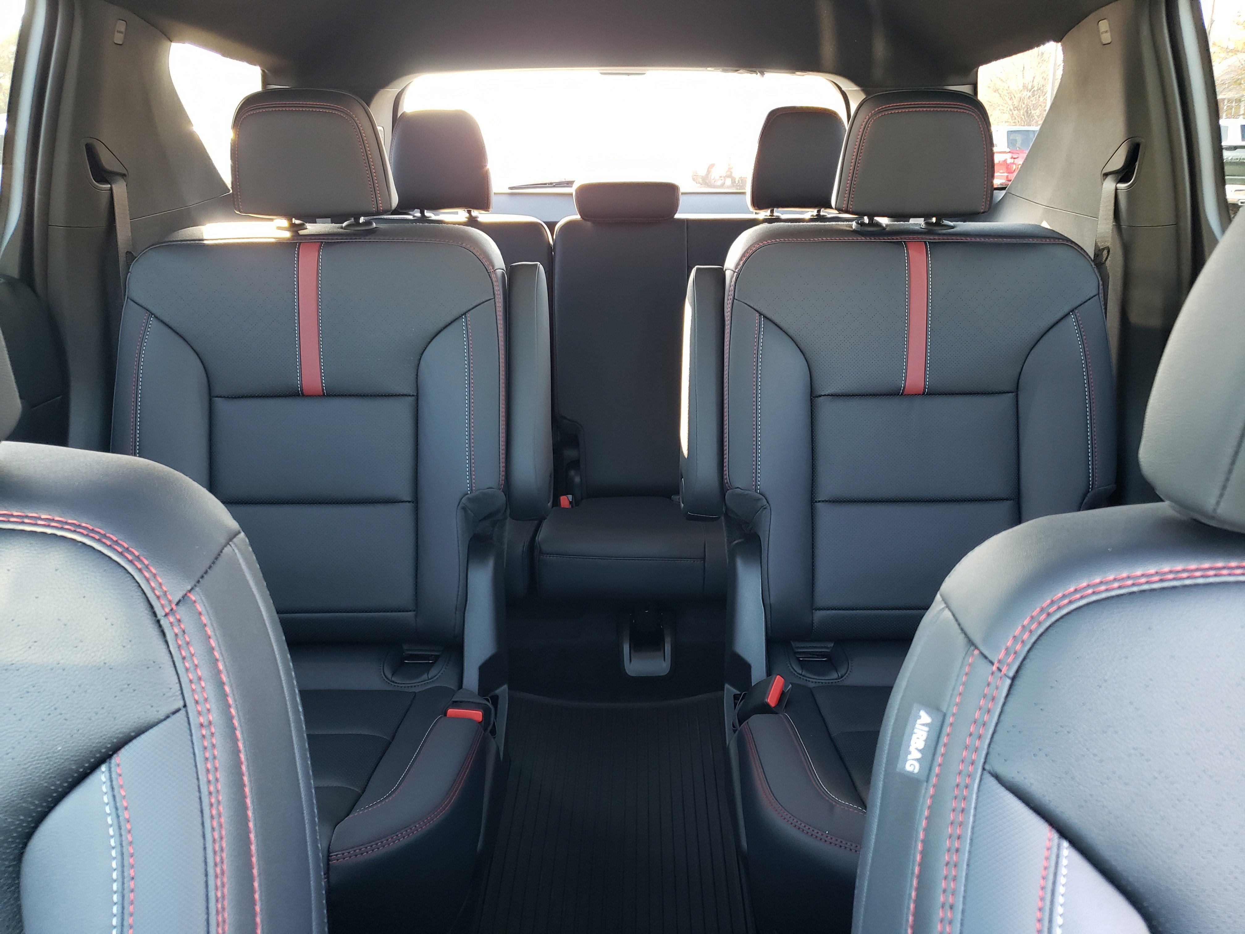 New 2026 Chevrolet Traverse RS w/ LPO, Floor Liner Package image 32