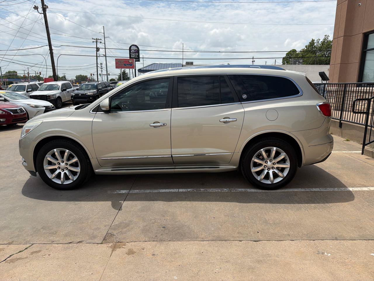 Used 2015 Buick Enclave Premium w/ Experience Buick Package FWD image 8