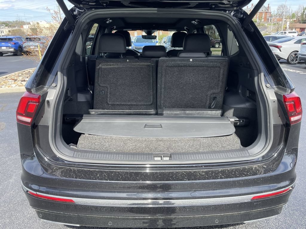 Used 2021 Volkswagen Tiguan SEL Premium R-Line image 41
