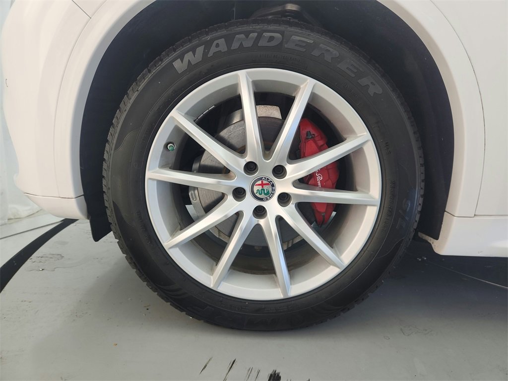 Used 2020 Alfa Romeo Stelvio Ti Lusso w/ Quick Order Package 22X Lusso image 38