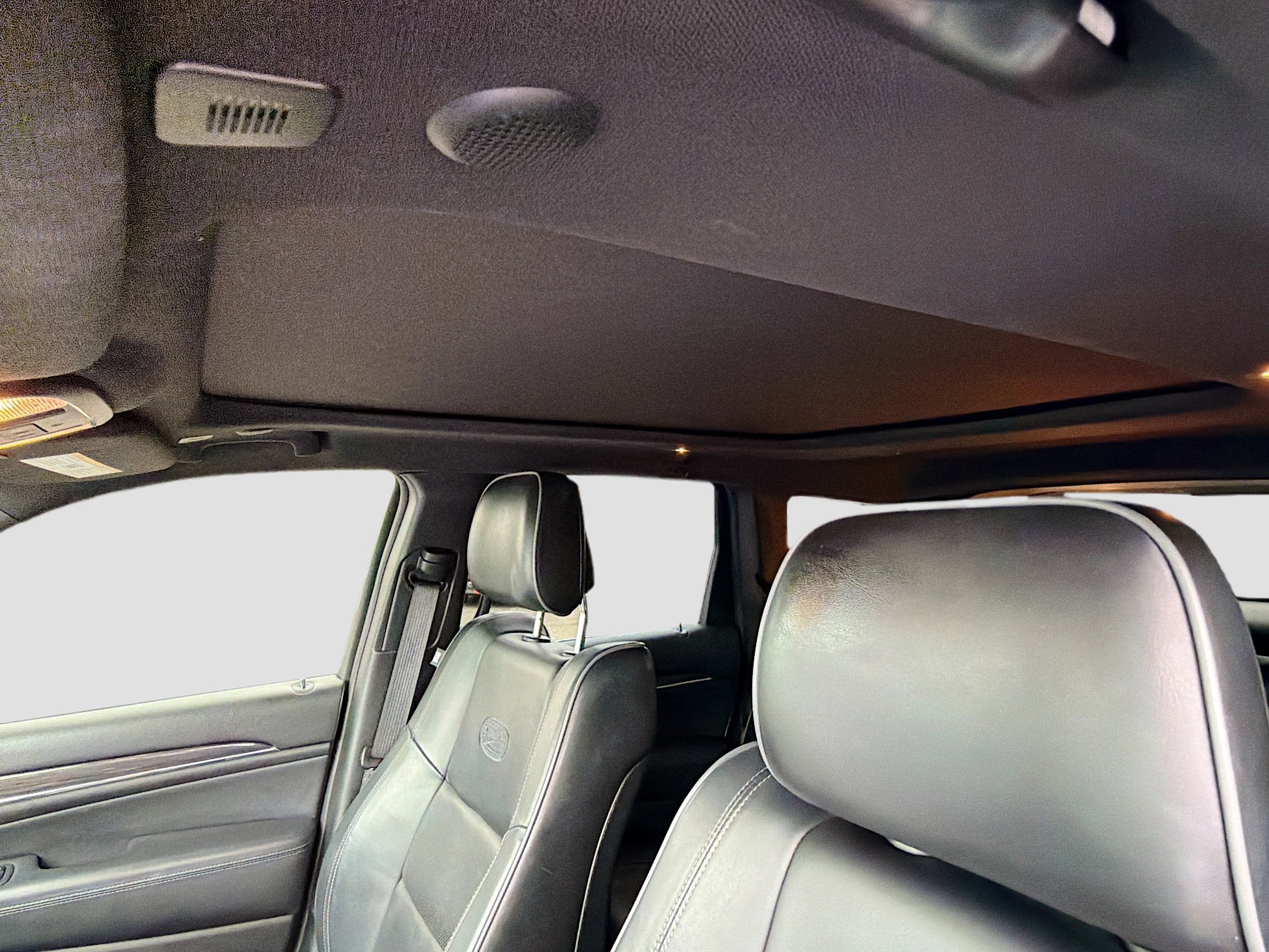 Used 2020 Jeep Grand Cherokee Overland image 26