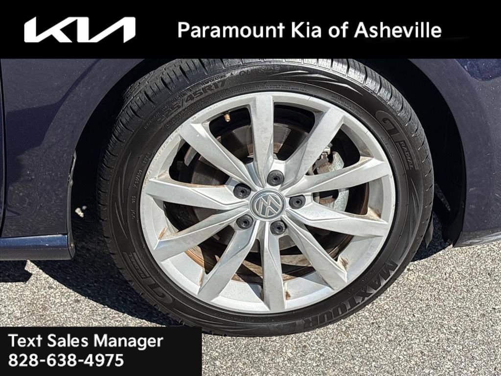 Used 2017 Volkswagen Golf S FWD image 30