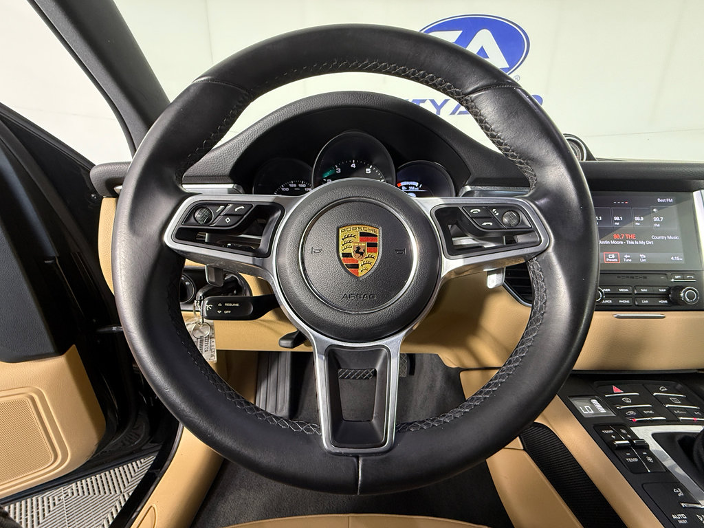 Used 2018 Porsche Macan Base (PDK) image 20