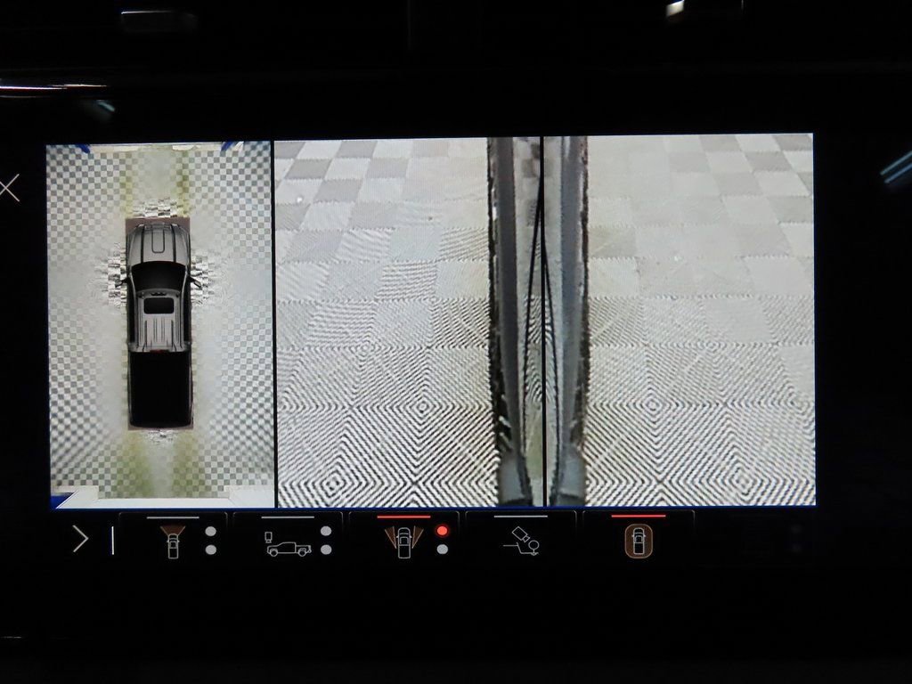 Used 2024 GMC Sierra 2500 Denali w/ Technology Package image 17