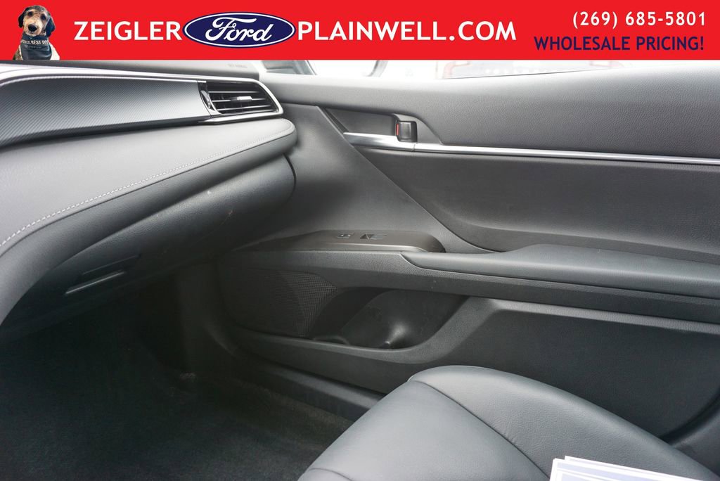Used 2024 Toyota Camry SE image 30