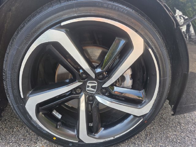 Used 2019 Honda Accord Sport image 7