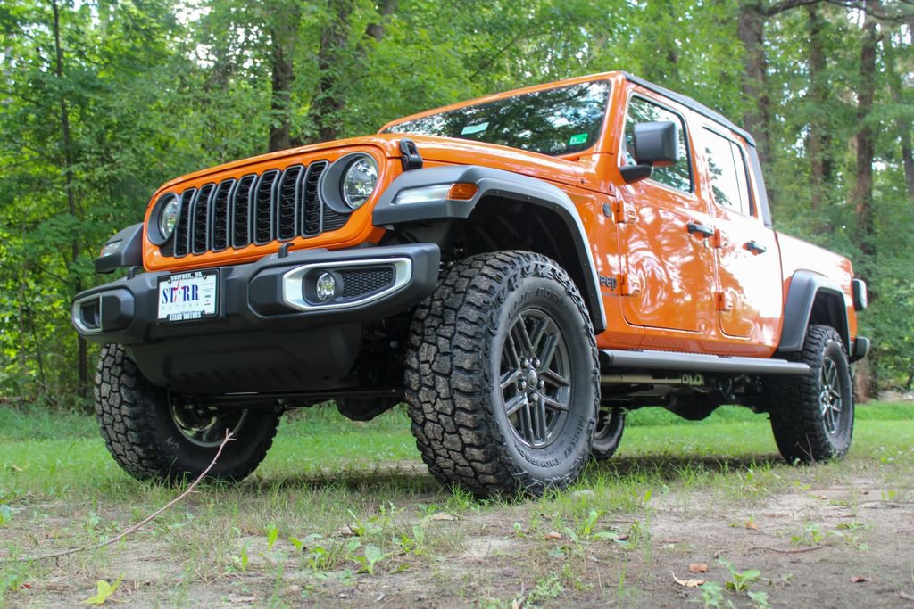 New 2025 Jeep Gladiator Sport image 10
