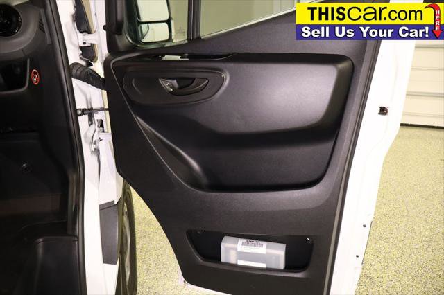 Used 2020 Mercedes-Benz Sprinter 2500 image 34