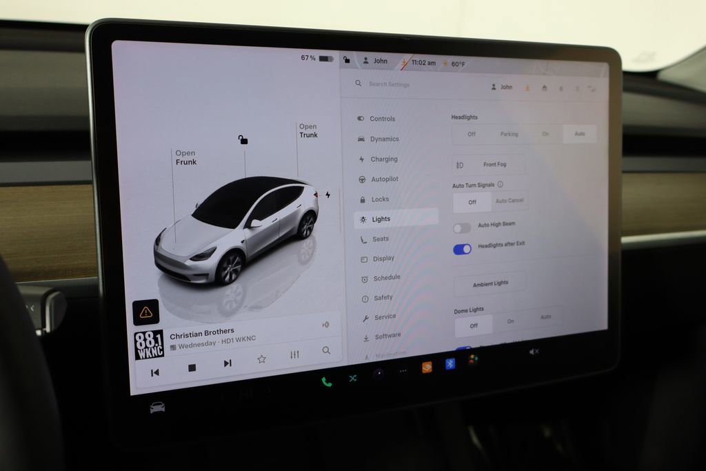 Used 2022 Tesla Model Y Long Range image 31