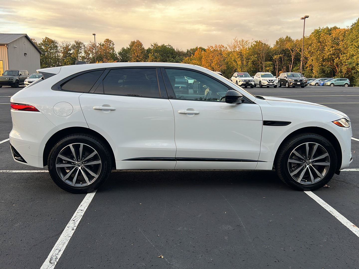 Certified 2026 Jaguar F-PACE R-Dynamic S AWD/4WD image 6