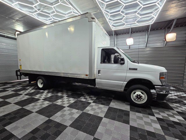 Used 2021 Ford E-450 and Econoline 450 Super Duty w/ Power Windows & Locks Group RWD image 9