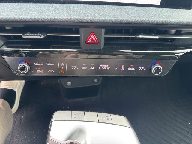Certified 2024 Kia EV6 Light RWD image 11