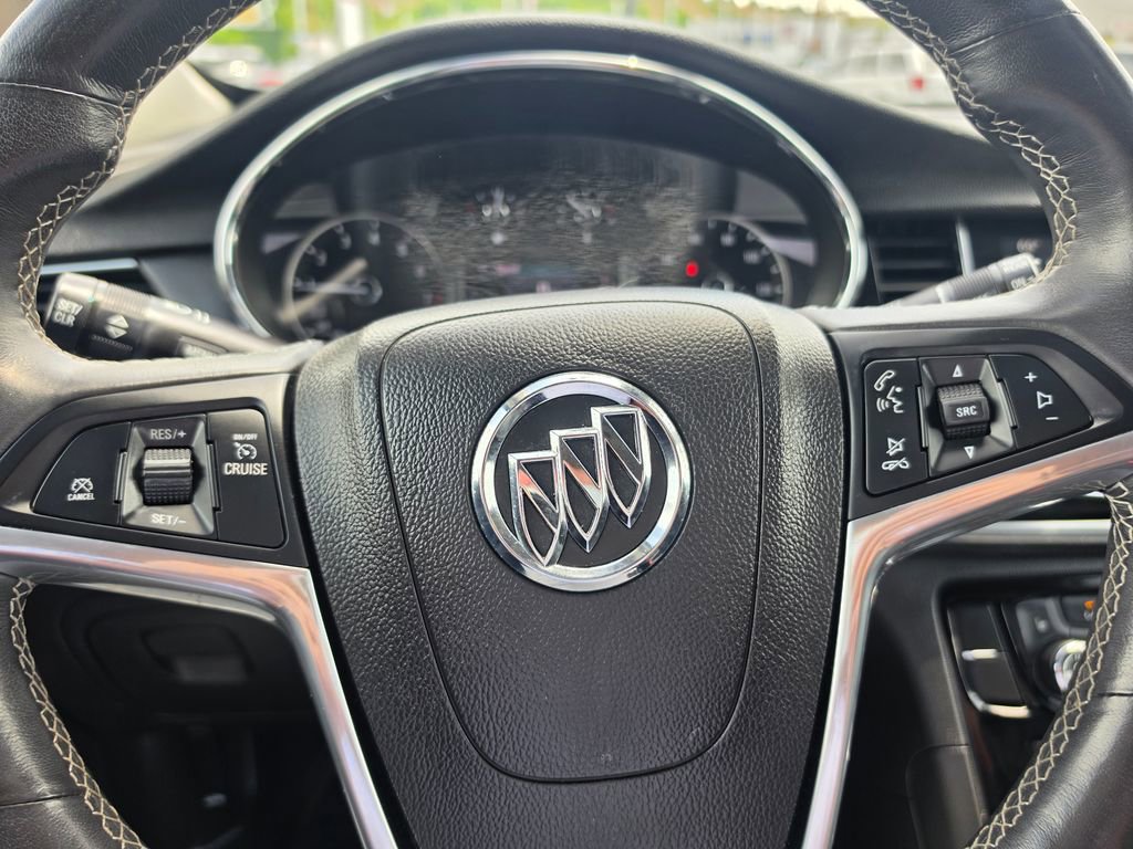 Used 2019 Buick Encore Essence w/ Experience Buick Package FWD image 18