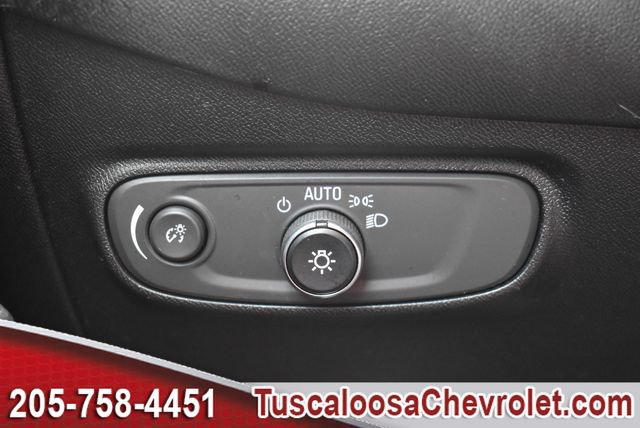 Certified 2018 Chevrolet Equinox LT w/ Sun & Infotainment Package FWD image 39