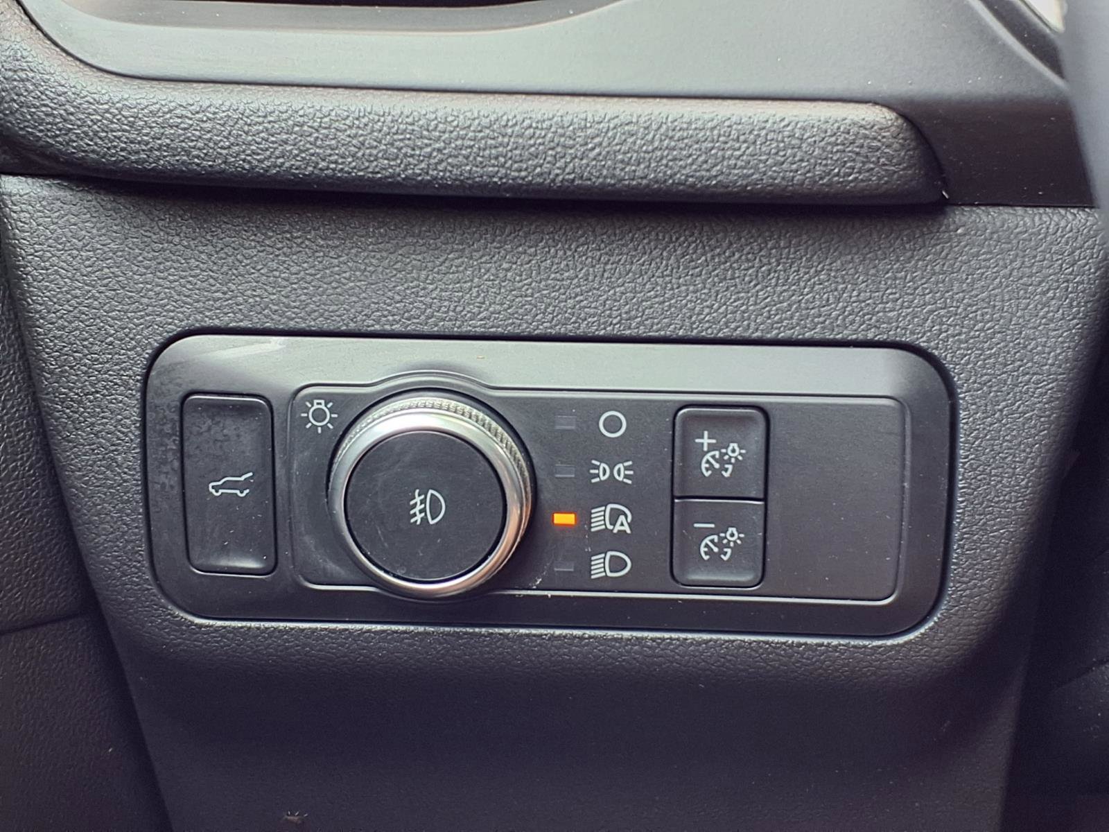 Used 2021 Ford Escape SEL AWD/4WD image 18