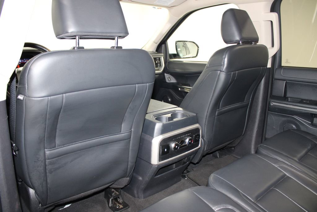 Used 2024 Ford Expedition Max XLT image 29